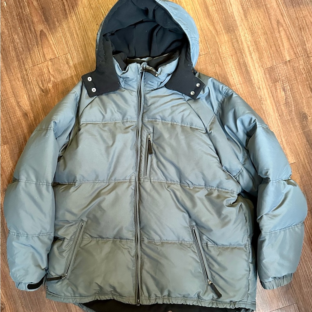 Old Navy Men's Gray Puffer Jacket